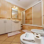 Dona Ana Lagos