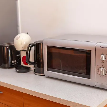 Dona Ana * لاغوس